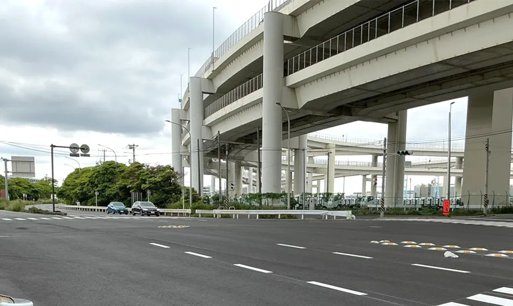 鶴見区大黒ふ頭地内舗装補修工事(平準化工事)